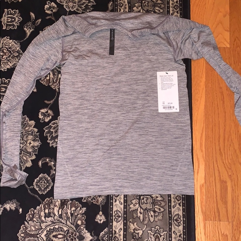 Lululemon Metal Vent Tech